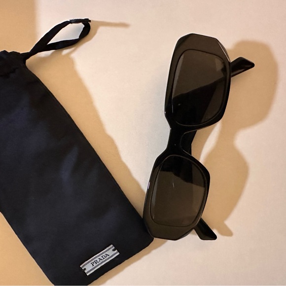 Authentic Prada Sunglasses Logo - Picture 4 of 5